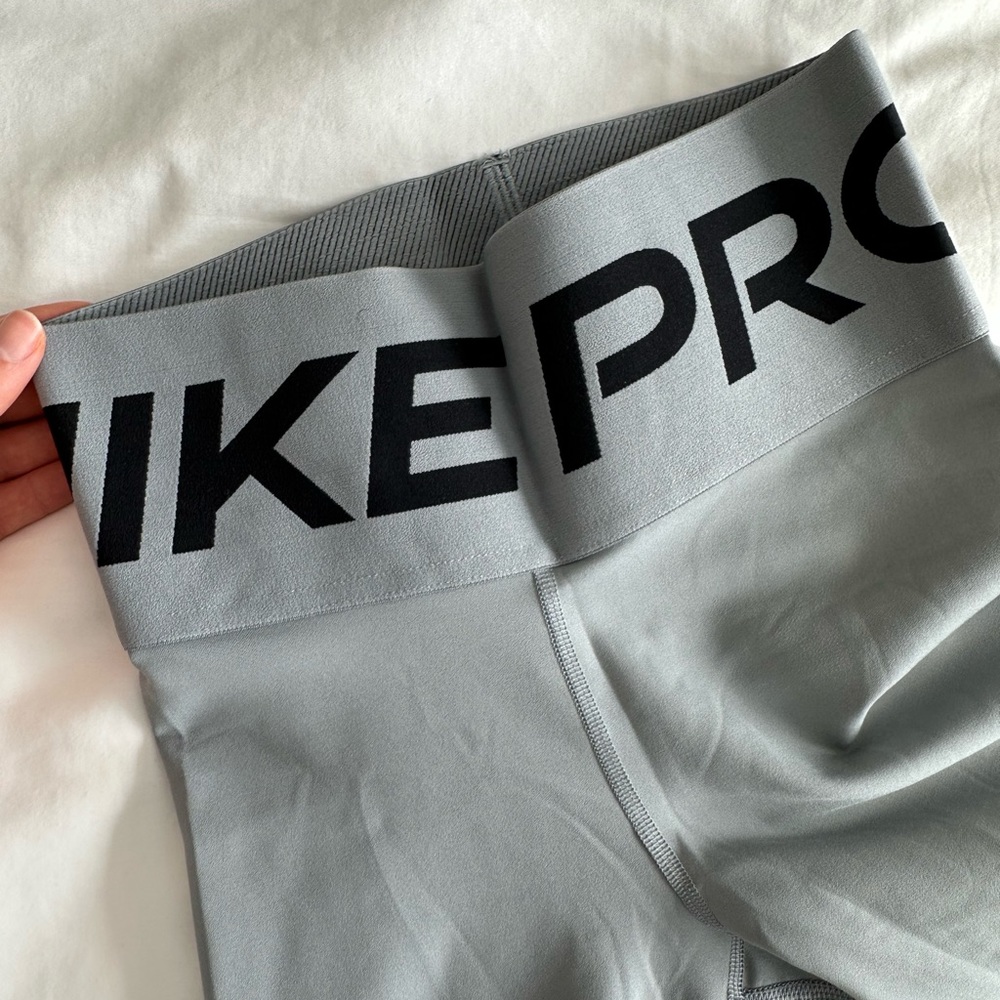 Nike Dri-Fit leggings - Grey